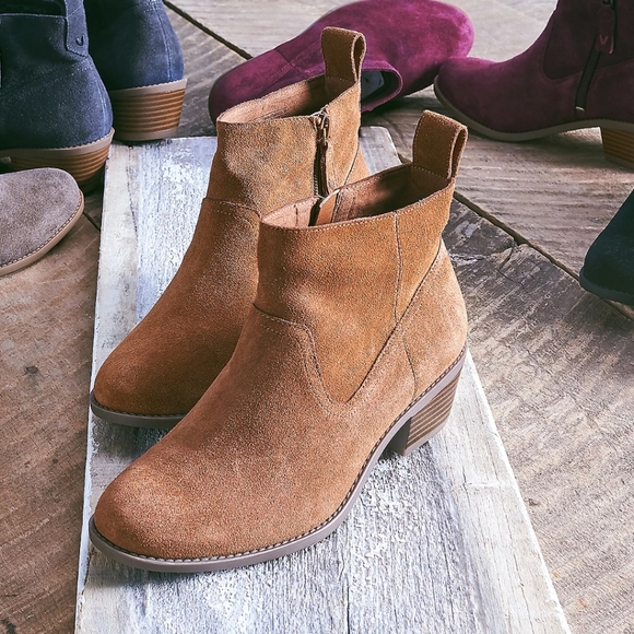 vionic vera boot